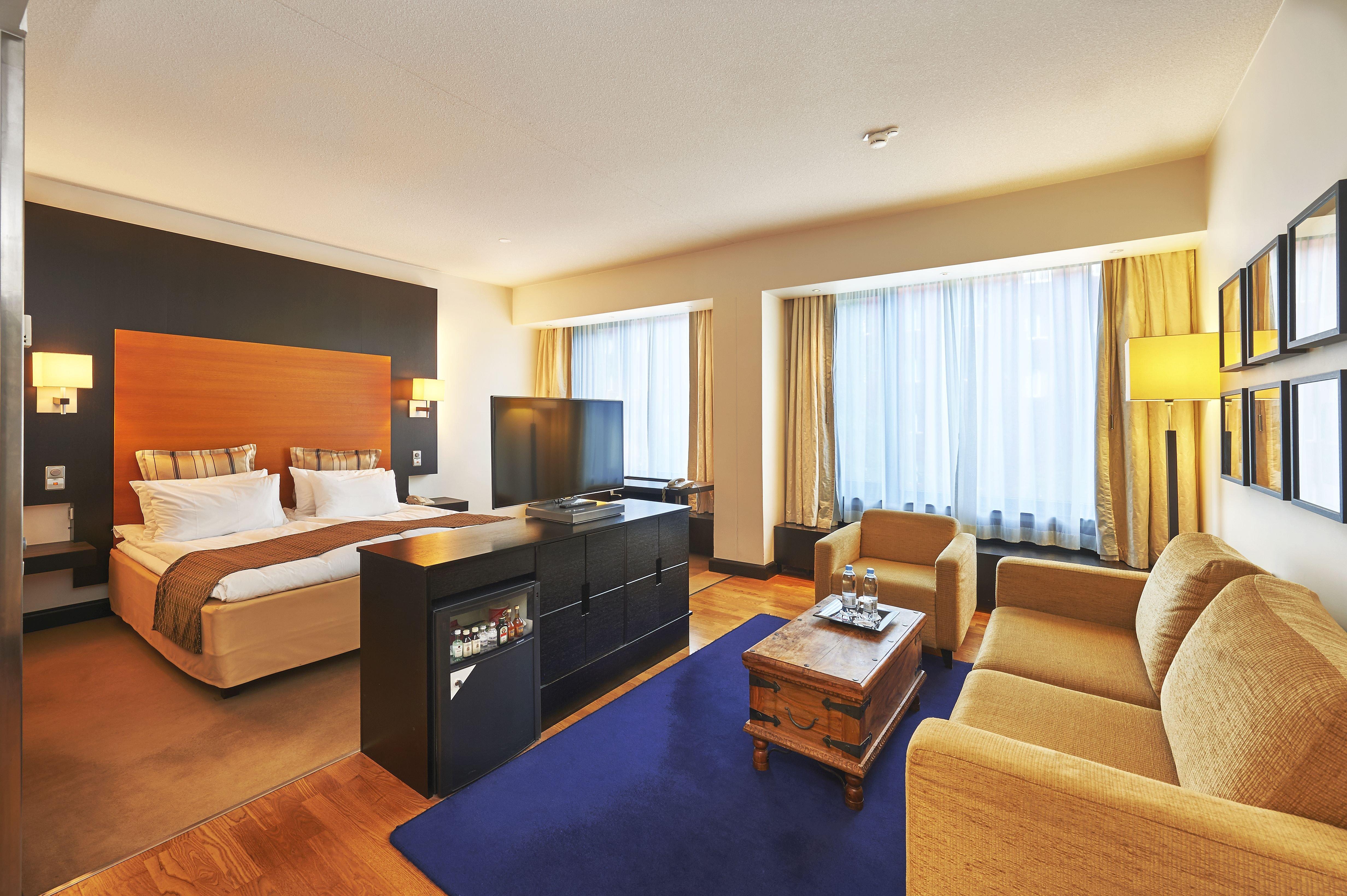 Crowne Plaza Helsinki - Hesperia By Ihg Hotel Kültér fotó